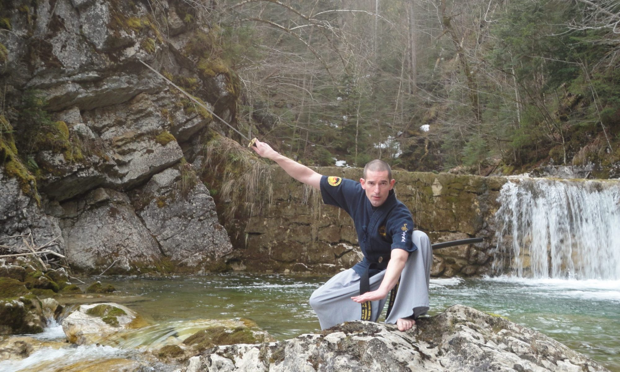 Schulmeister Dino Zimmermann am Wasserfall